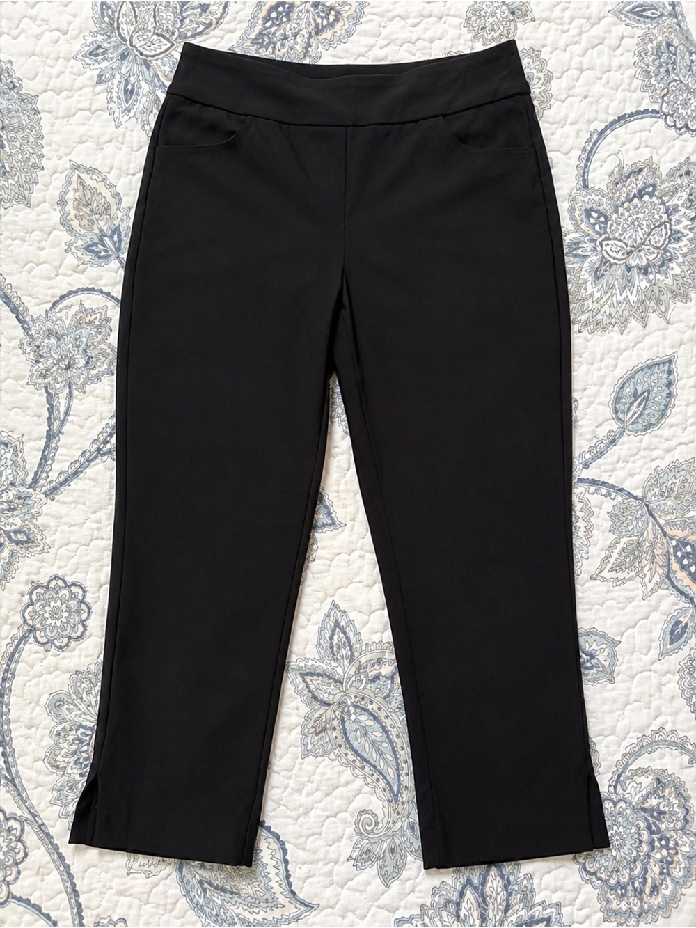Black Pull-On Straight Capri Pants - worn once 6